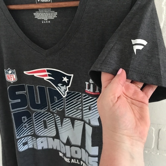 NFL Official Patriots Women’s Baby tee V neck Short sleeve Dark Gray M - Picture 4 of 6